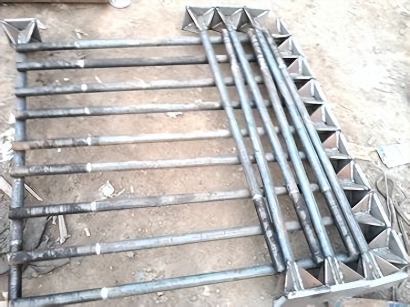 钢结构地脚螺栓安装_钢结构地脚螺栓定位_螺栓钢脚结构安装地面要求