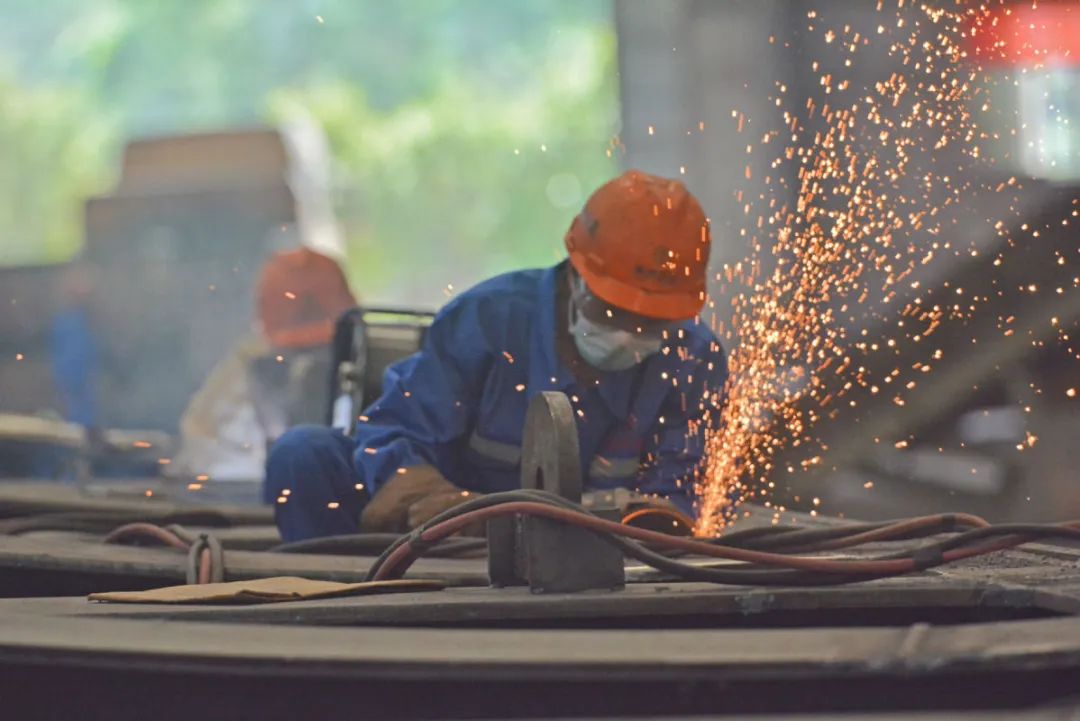 焊接危险源_钢结构焊工危险吗_危险钢焊工结构施工方案