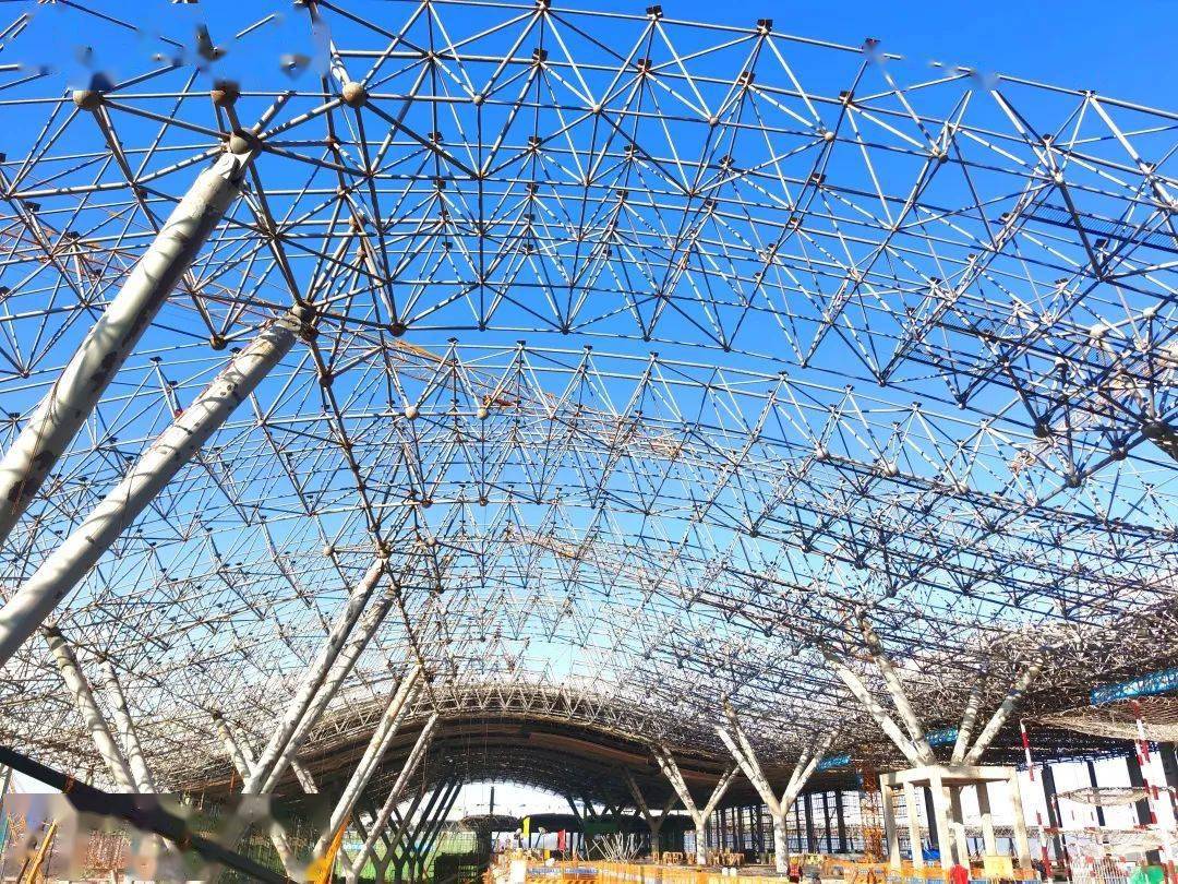 钢结构屋面支撑 呼和浩特新机场工程建设取得新进展