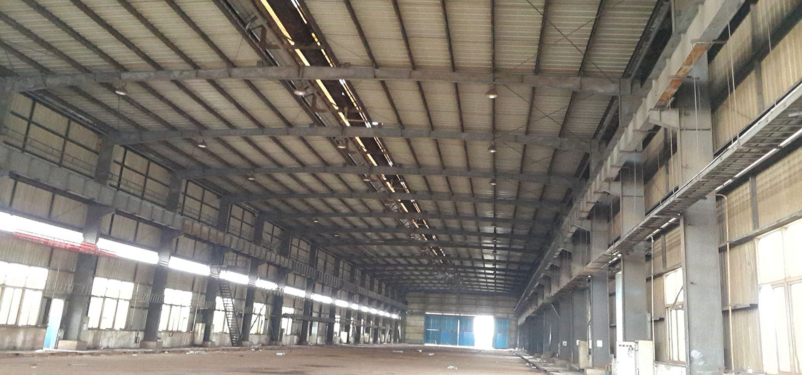 厂家出售23米高的旧钢结构厂房.